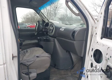 2007 Ford E-350 Super Duty Commercial/Recreational z USA, uszkodzony, nr VIN 1FTSE34L47DA48605